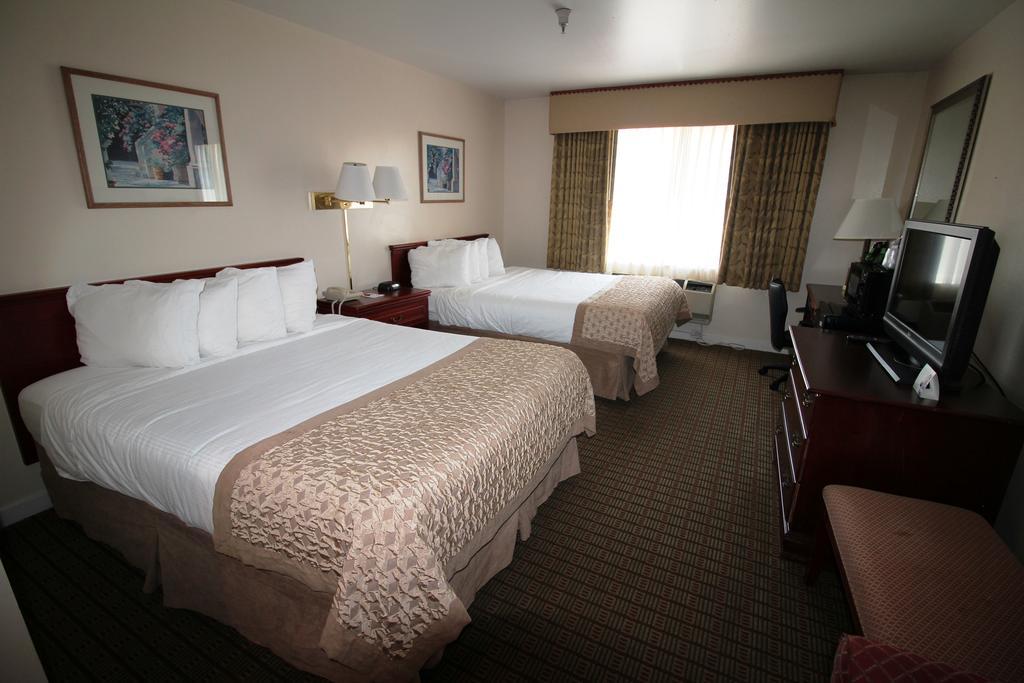 Ramada By Wyndham Draper, Utah Ξενοδοχείο Εξωτερικό φωτογραφία